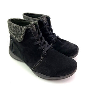 Collection By Clarks Roseville Womens Size 8 W Black Suede Ankle Bootie Shoes
